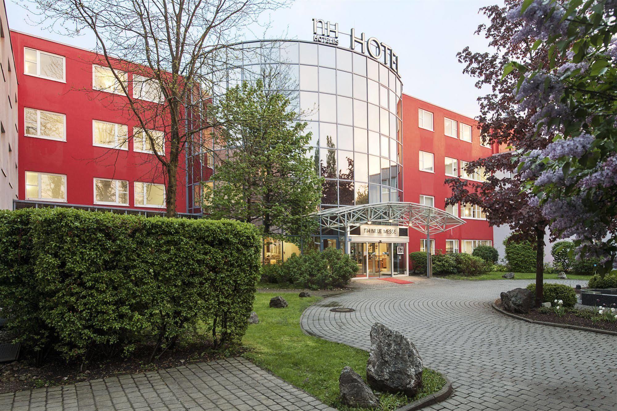 Nh Muenchen Messe Hotel Bagian luar foto